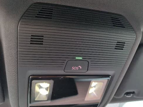 Certified 2023 Volkswagen ID.4 Pro AWD/4WD image 20