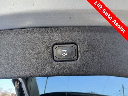 Used 2024 Ford Edge Titanium image 40