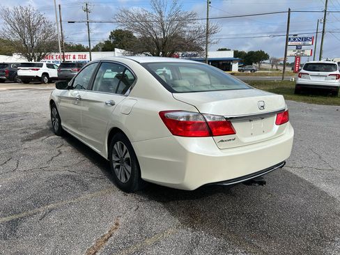 Used 2014 Honda Accord LX image 5