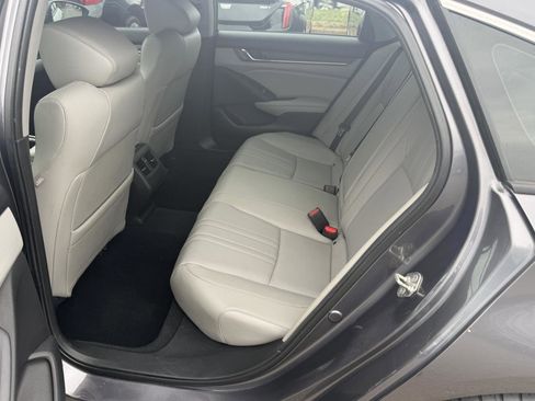 Used 2019 Honda Accord EX-L image 9