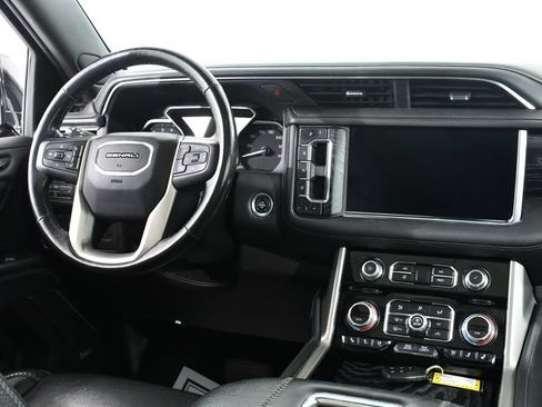 Used 2021 GMC Yukon XL Denali AWD/4WD image 8