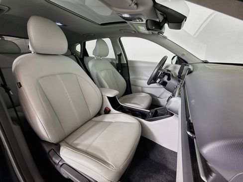 Used 2024 Hyundai Kona Limited AWD/4WD image 28