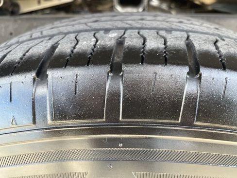 Certified 2024 Nissan Frontier SV image 19