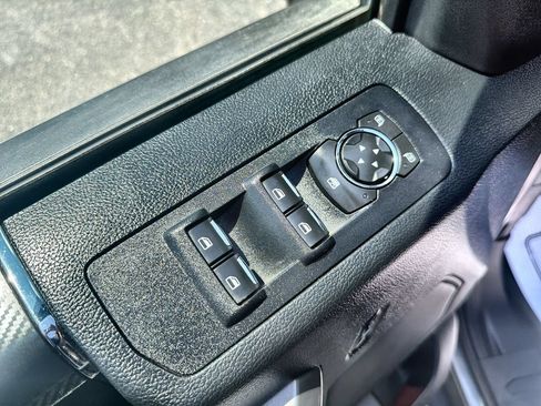 Used 2020 Ford F150 XLT w/ Equipment Group 302A Luxury AWD/4WD image 15