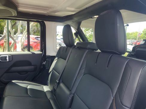 Used 2024 Jeep Wrangler Sahara w/ Safety Group image 12