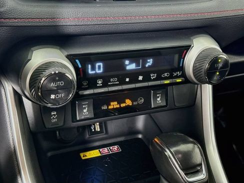 Certified 2024 Toyota RAV4 XSE w/ Weather Package AWD/4WD image 17