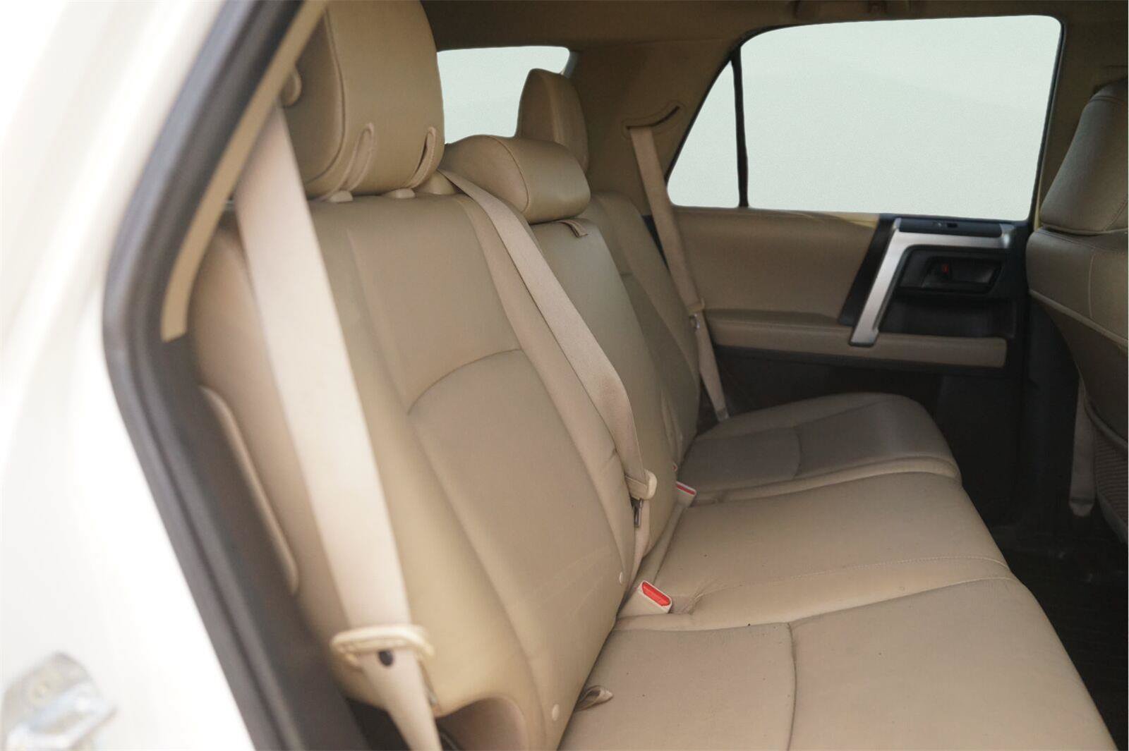 Used 2012 Toyota 4Runner Limited AWD/4WD image 17