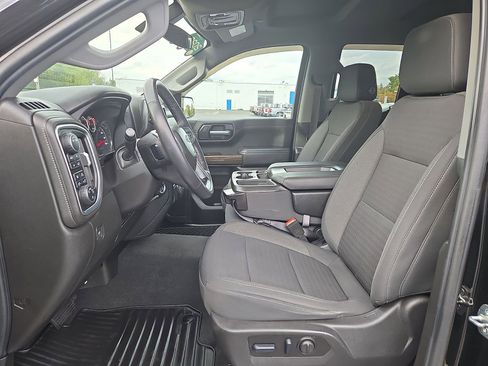 Certified 2022 Chevrolet Silverado 1500 RST w/ Redline Edition image 11