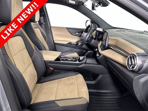 Used 2025 Chevrolet Equinox ACTIV w/ Safety and Technology Package image 29