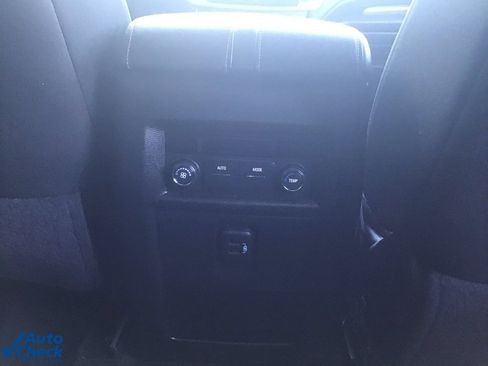 Used 2019 Chevrolet Traverse LT w/ LPO, Floor Liner Package image 19