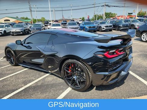 Used 2024 Chevrolet Corvette Z06 w/ Z07 Performance Package RWD image 5