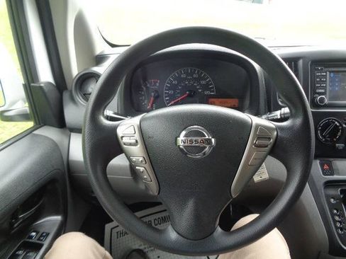 Used 2018 Nissan NV200 SV w/ Navigation Package FWD image 15