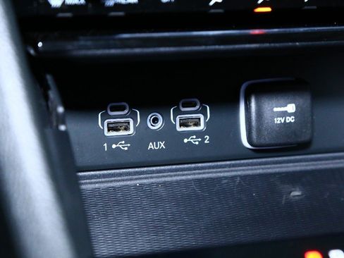 Used 2025 Jeep Grand Cherokee Altitude image 27