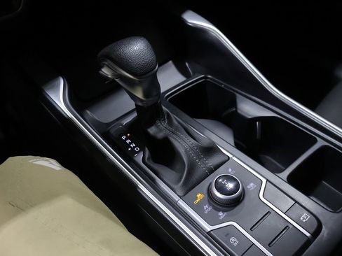 Used 2022 Kia Sorento LX image 28