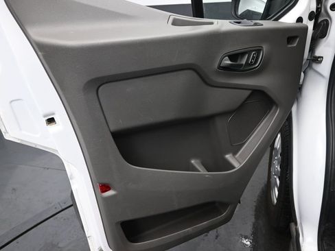 Used 2023 Ford Transit 350 XLT image 23