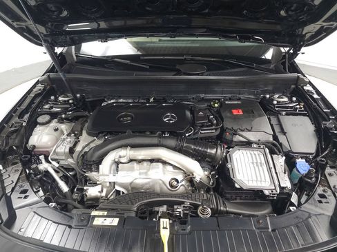 Certified 2026 Mercedes-Benz GLB 250 4MATIC image 32