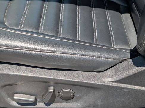 Used 2024 Ford Edge SEL AWD/4WD image 11