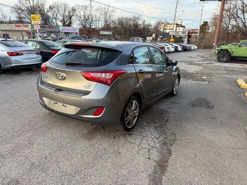 Used 2016 Hyundai Elantra GT w/ Option Group 02 image 5