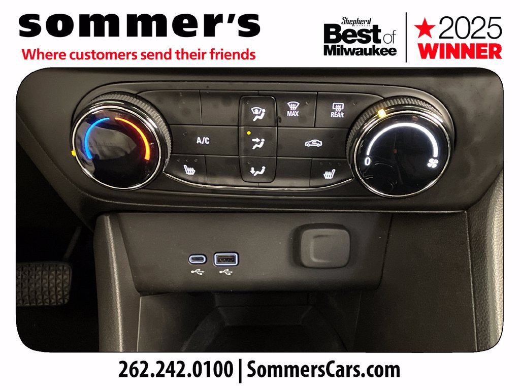 Used 2024 Buick Encore GX Preferred w/ Comfort Package AWD/4WD image 16