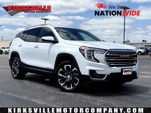 Used 2024 GMC Terrain SLT w/ Infotainment Package II AWD/4WD image 1