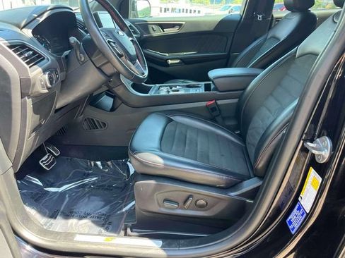 Certified 2024 Ford Edge ST-Line AWD/4WD image 29