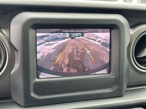 Certified 2022 Jeep Wrangler Unlimited Sport image 21