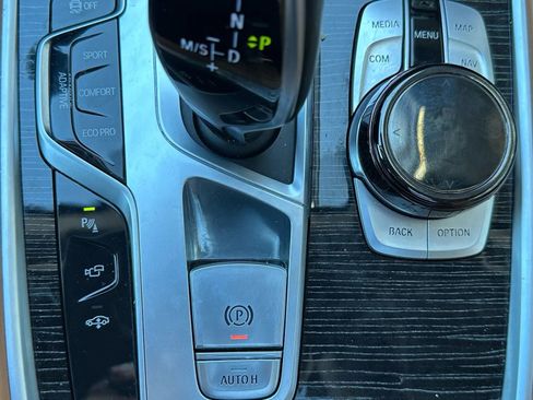 Used 2019 BMW 750i xDrive w/ Executive Package image 22