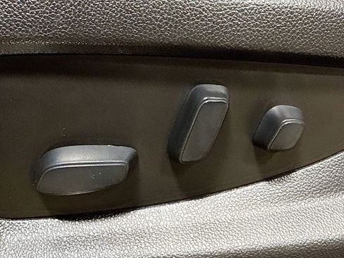 Used 2019 GMC Yukon XL Denali w/ Denali Ultimate Package image 22