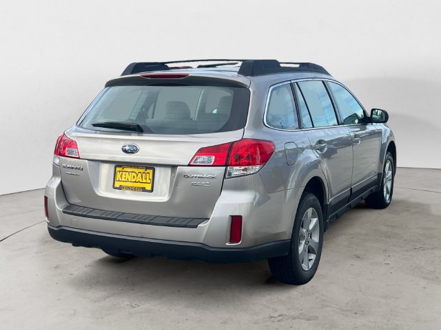 Used 2014 Subaru Outback 2.5i w/ Alloy Wheel Package AWD/4WD image 5