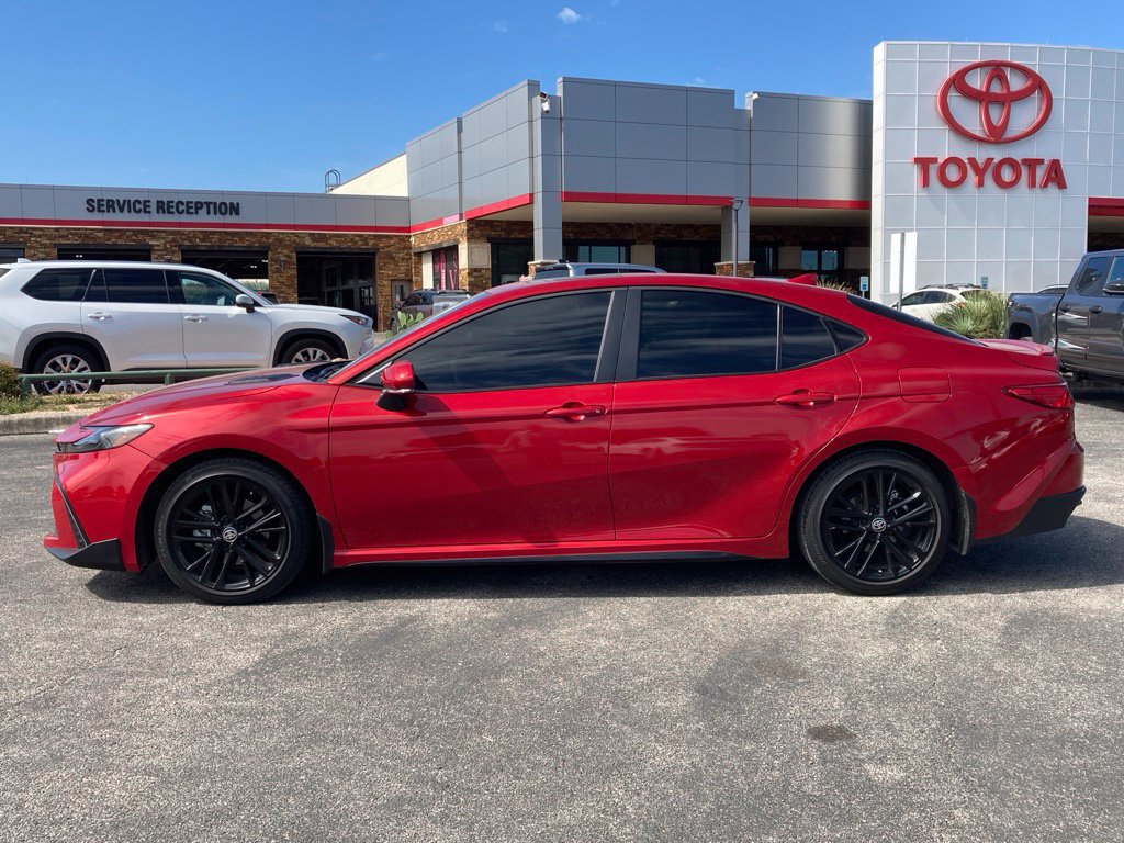 Used 2026 Toyota Camry SE w/ Convenience Package FWD image 8