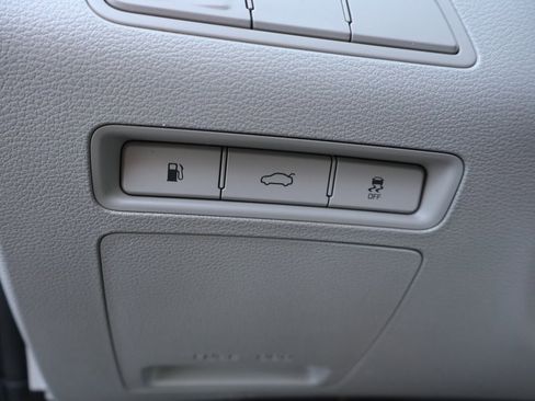 Used 2016 Hyundai Sonata SE image 12