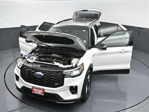 Used 2025 Ford Explorer ST AWD/4WD image 54
