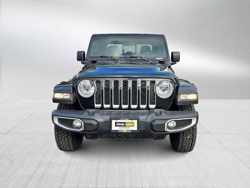 Used 2023 Jeep Gladiator Overland image 3