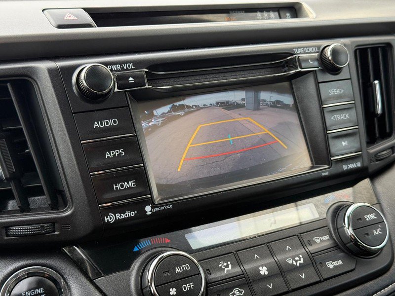 Used 2018 Toyota RAV4 XLE AWD/4WD image 24