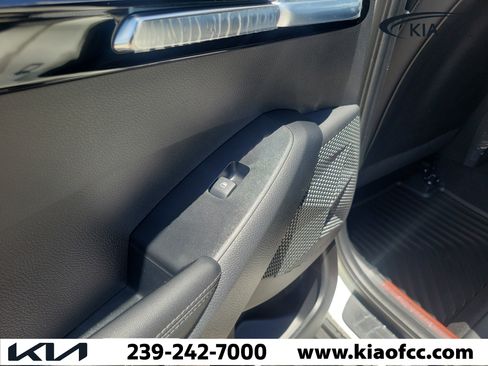 New 2026 Kia Seltos S FWD image 13