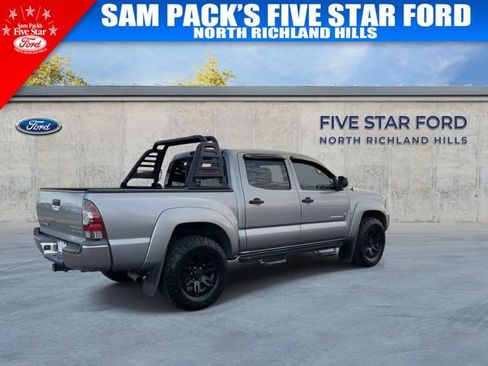 Used 2014 Toyota Tacoma PreRunner image 9