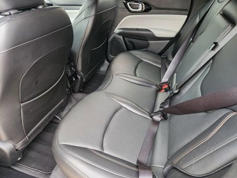 Used 2023 Jeep Compass Limited w/ Elite Group AWD/4WD image 31