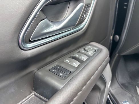 Used 2023 Chevrolet Tahoe Z71 w/ Luxury Package image 22