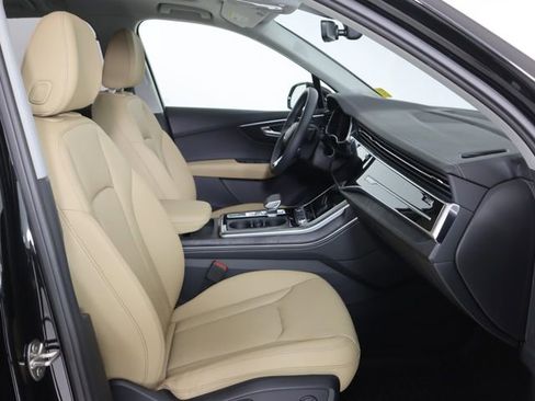 Certified 2025 Audi Q7 3.0T Premium Plus AWD/4WD image 13