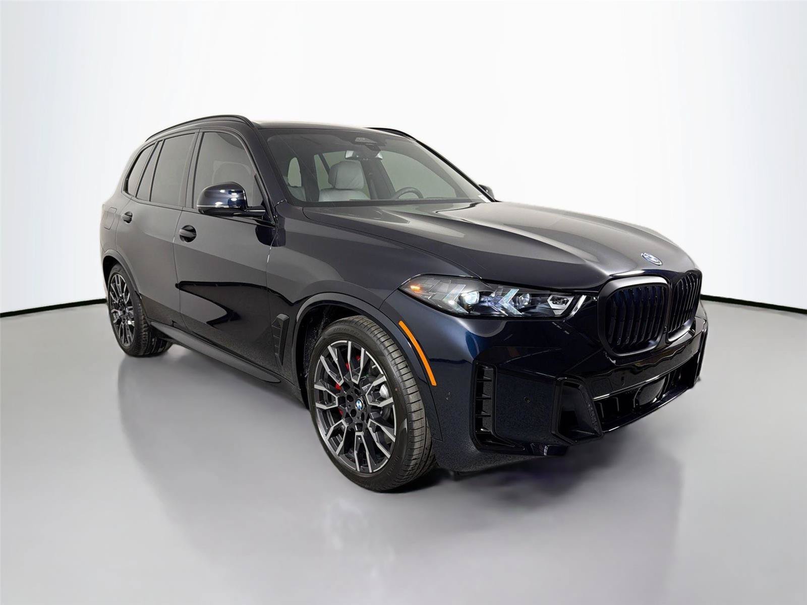 New 2026 BMW X5 xDrive50e w/ M Sport Package AWD/4WD image 3
