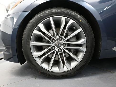 Used 2015 Hyundai Genesis 3.8 w/ Option Group 02 AWD/4WD image 17