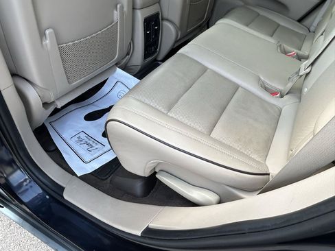 Used 2011 Jeep Grand Cherokee Overland AWD/4WD image 9