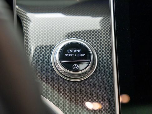 New 2025 Mercedes-Benz GLC 300 4MATIC image 23