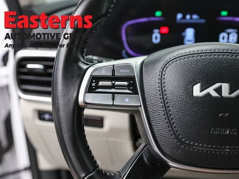 Used 2023 Kia Telluride S FWD image 15