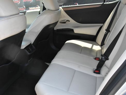 Used 2023 Lexus ES 300h w/ Premium Package FWD image 42