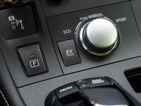 Used 2012 Lexus CT 200h Premium w/ Premium Audio Pkg FWD image 31