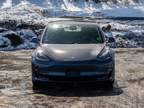 Used 2021 Tesla Model 3 Long Range image 2