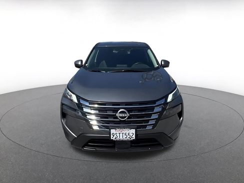 Used 2025 Nissan Rogue SV FWD image 4