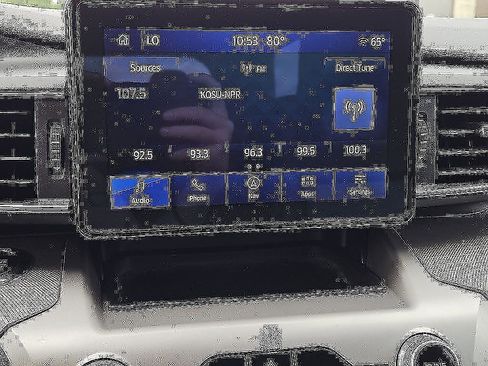 Used 2022 Ford Explorer XLT w/ Equipment Group 202A RWD image 14