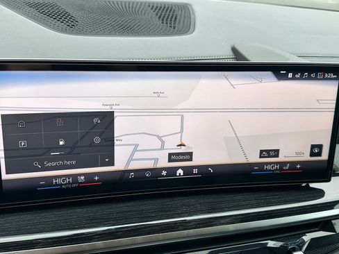 New 2026 BMW X6 xDrive40i w/ Climate Comfort Package image 16